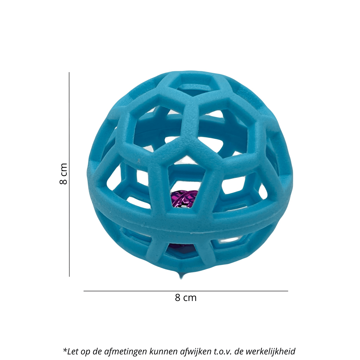 Een blauwe hondenspeelgoed bal met open structuur en een belletje binnenin. Afmetingen van 8 cm breed en 8 cm hoog