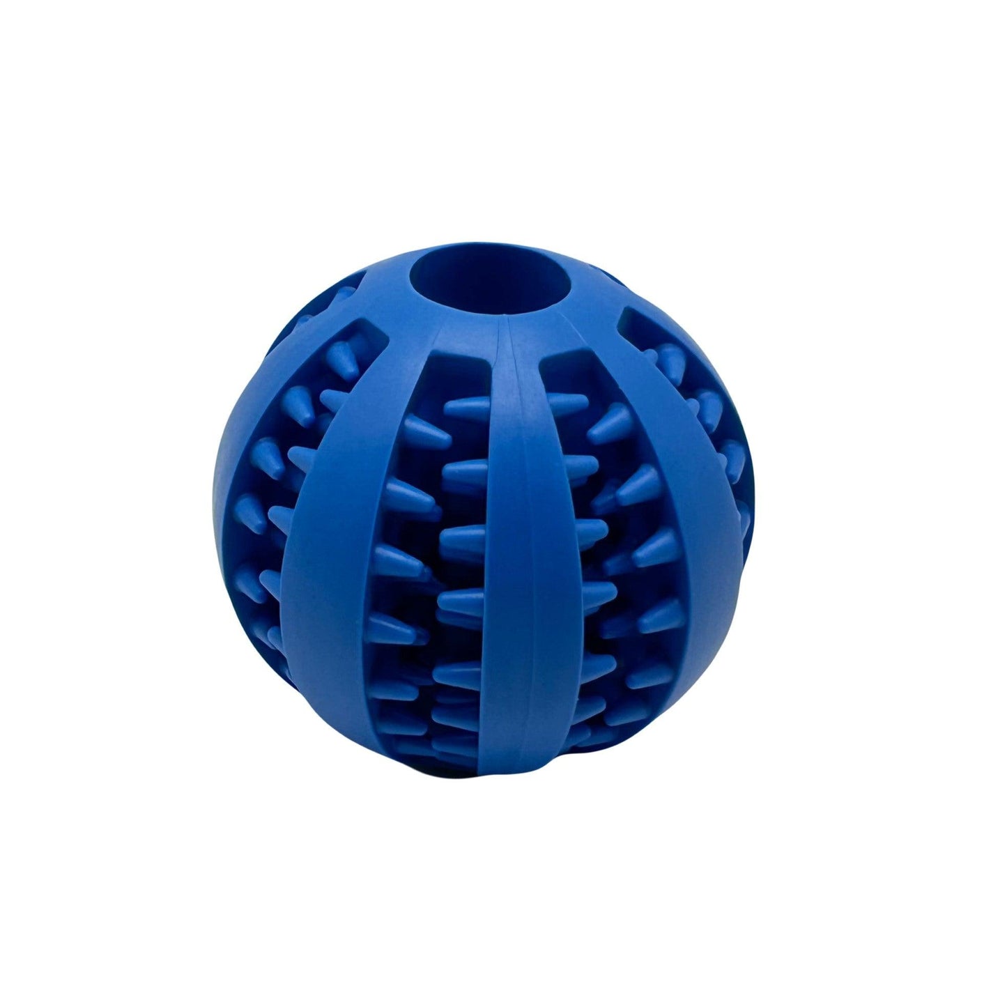 Blauwe rubberen voerbal met inkepingen voor snacks, perfect voor speelplezier en gebitsverzorging van je hond.
