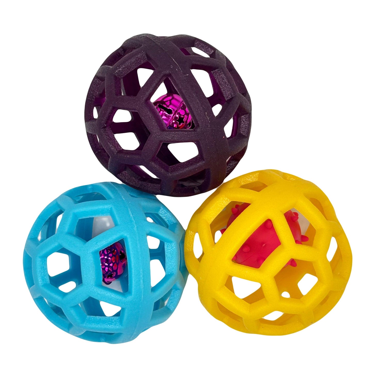 Drie varianten van de Bellende Bal in verschillende kleuren, naast elkaar gepresenteerd.