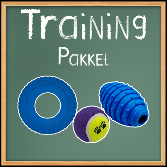 Training Pakket: een set blauwe hondenspeeltjes, inclusief een frisbee, een stuiterbal en een geribbeld trainingsspeeltje.