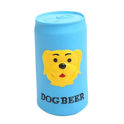 Speelgoed blikje met daarop het hoofd van een hondje met de tekst dog beer. Speelgoed hondenbier